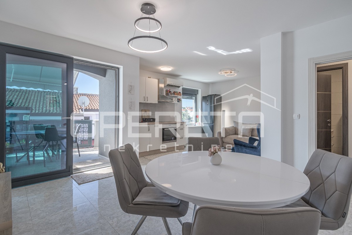 ISTRIA, BAIA DI SABBIA - Appartamento in prima fila sul mare