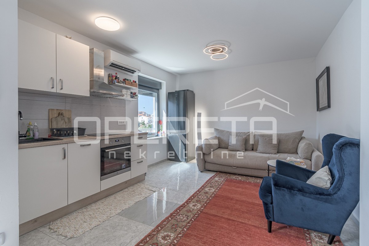 ISTRIA, BAIA DI SABBIA - Appartamento in prima fila sul mare