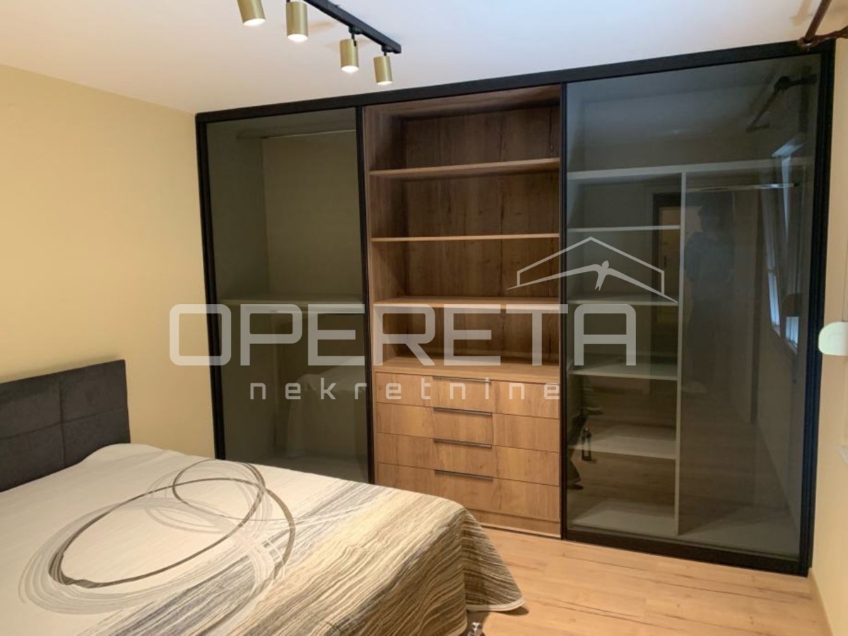 Centro di Spalato (Dobri) – 2 appartamenti in un'unica unità / investimento di alta qualità nel cuore della città