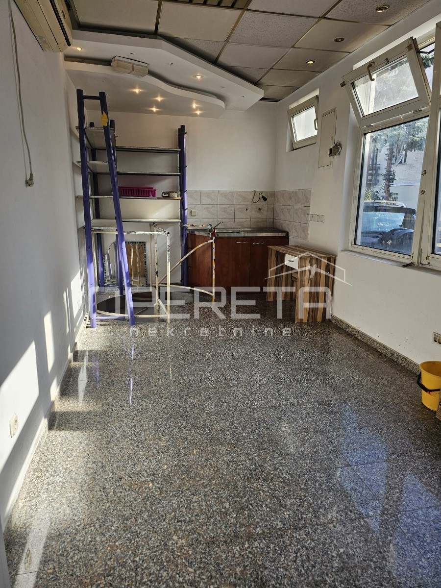 Vendita, Casa, Trešnjevka, Ribnička, Indipendente, 30m2