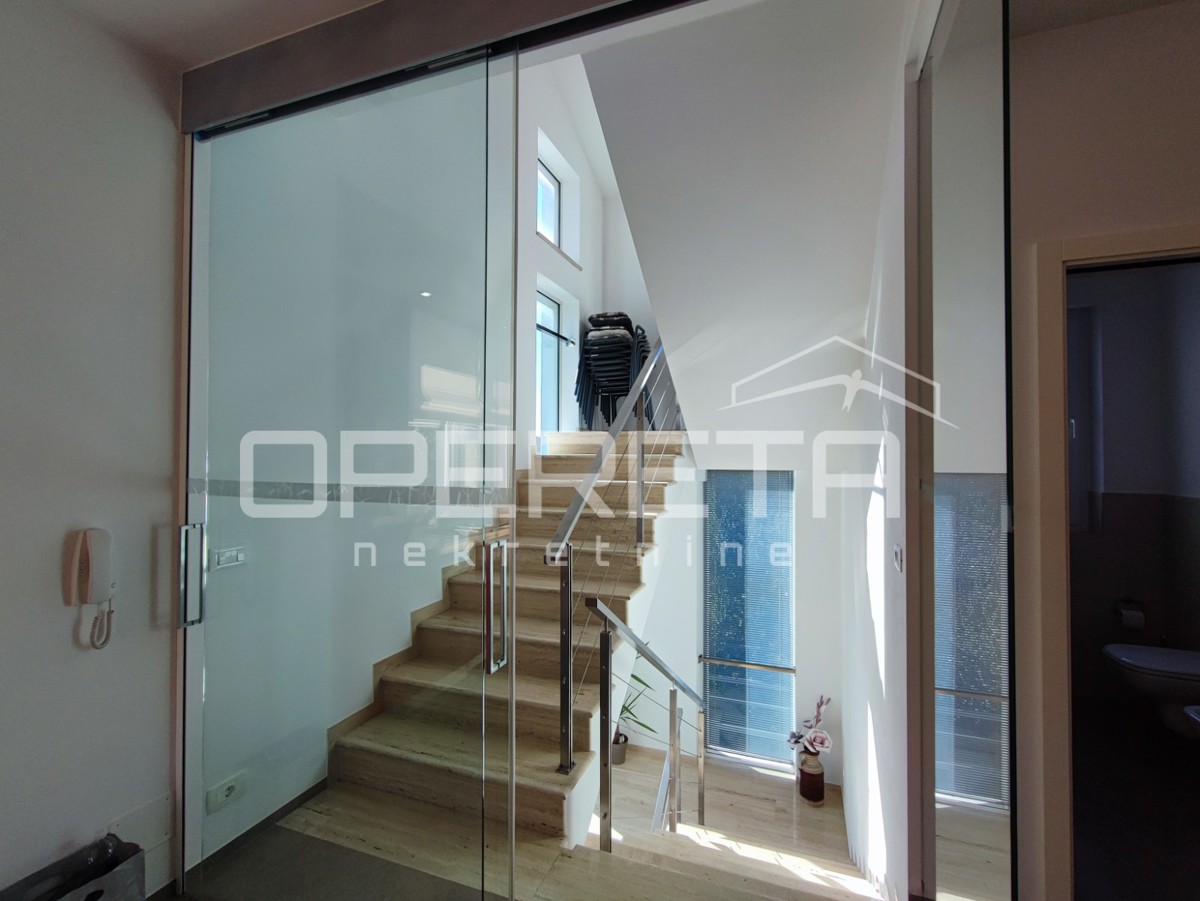 Casa moderna con tre appartamenti, splendida terrazza sul tetto e giardino, vicinanza al mare - Borik, Zara