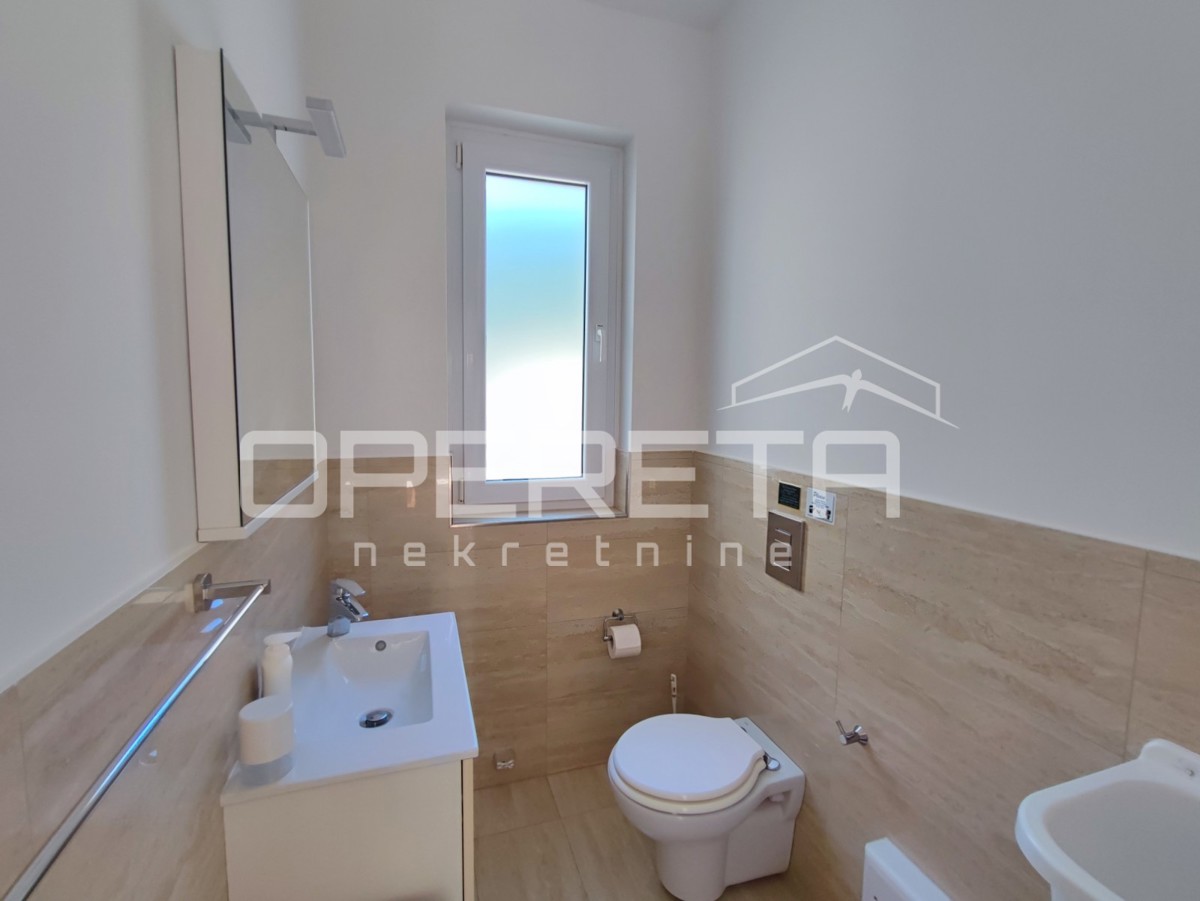 Casa moderna con tre appartamenti, splendida terrazza sul tetto e giardino, vicinanza al mare - Borik, Zara