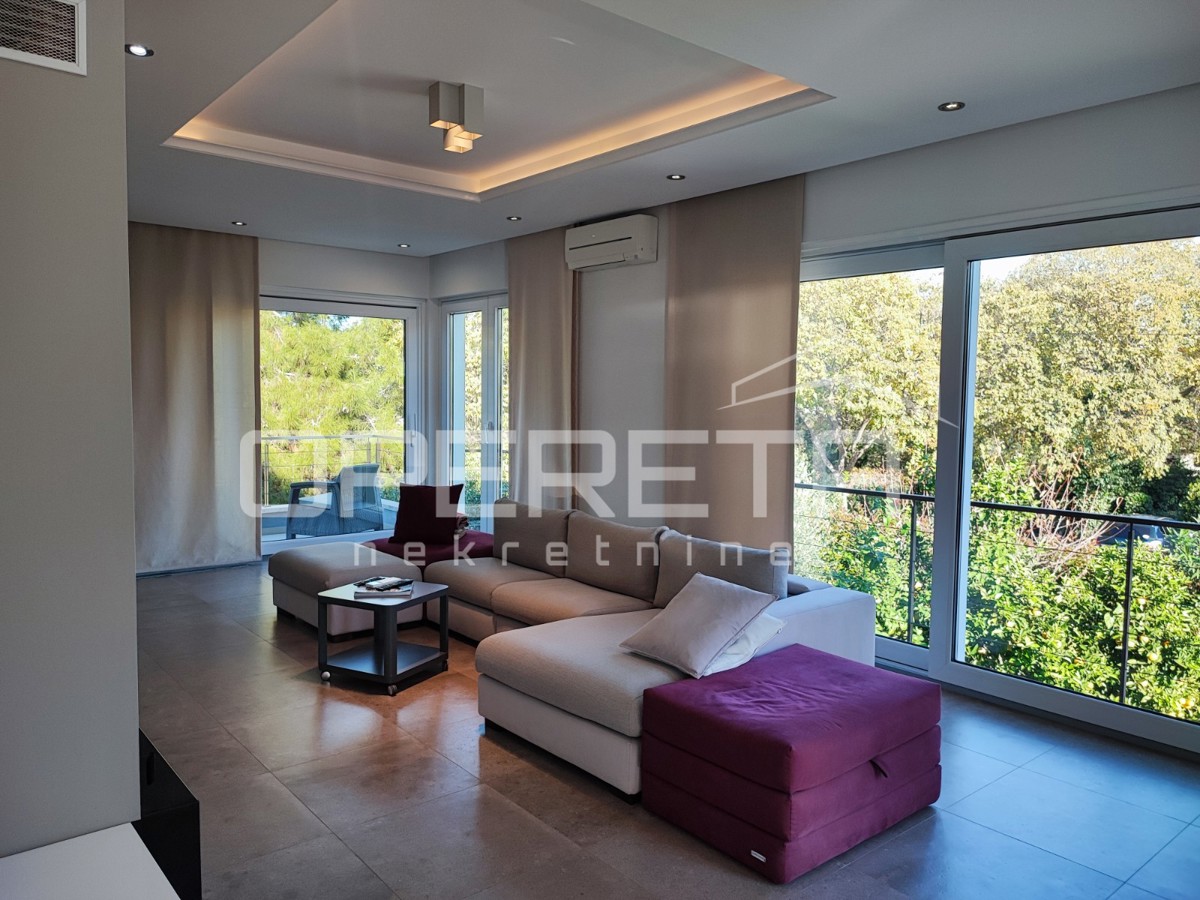 Casa moderna con tre appartamenti, splendida terrazza sul tetto e giardino, vicinanza al mare - Borik, Zara