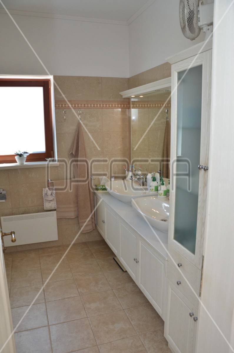 Vendita, Casa, Novalja-centar, Poljski put , Indipendente, 197m2