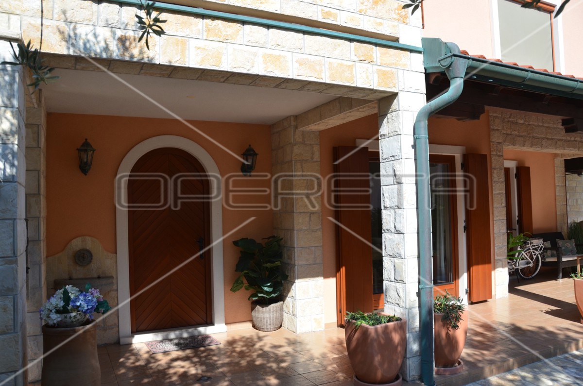 Vendita, Casa, Novalja-centar, Poljski put , Indipendente, 197m2