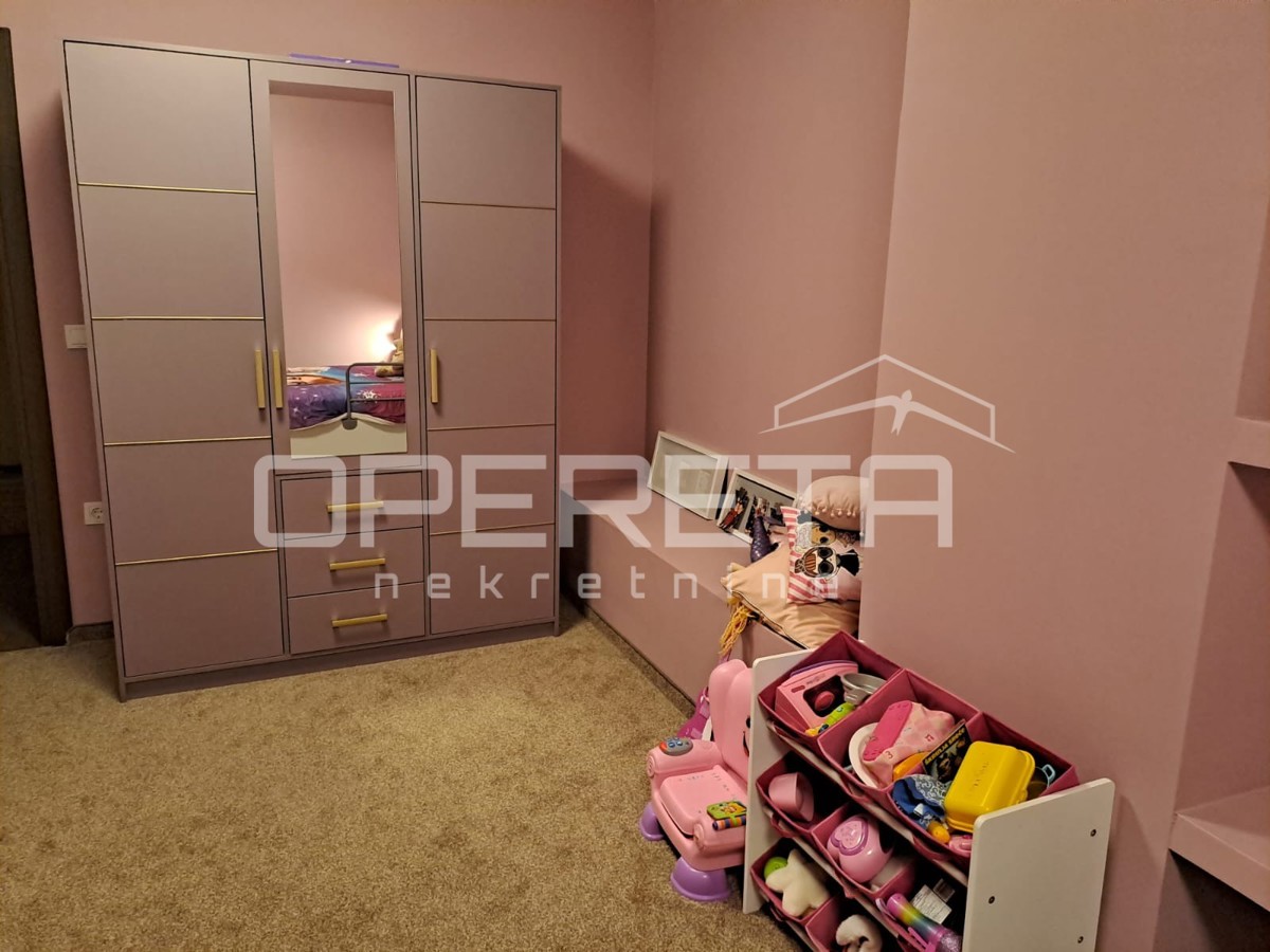 Nuova costruzione – casa con 4 camere da letto, su due piani, 210 m2, Bili brig, Zara