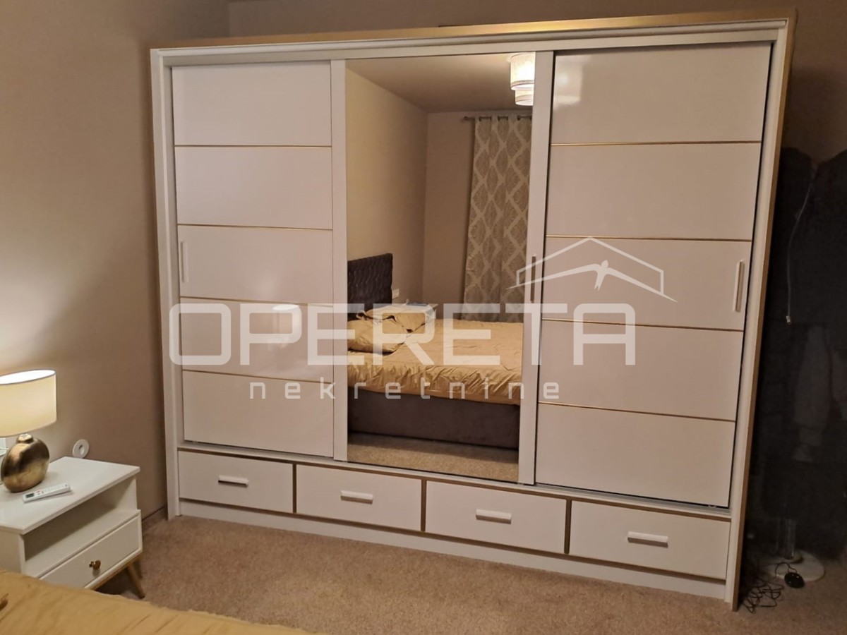 Nuova costruzione – casa con 4 camere da letto, su due piani, 210 m2, Bili brig, Zara