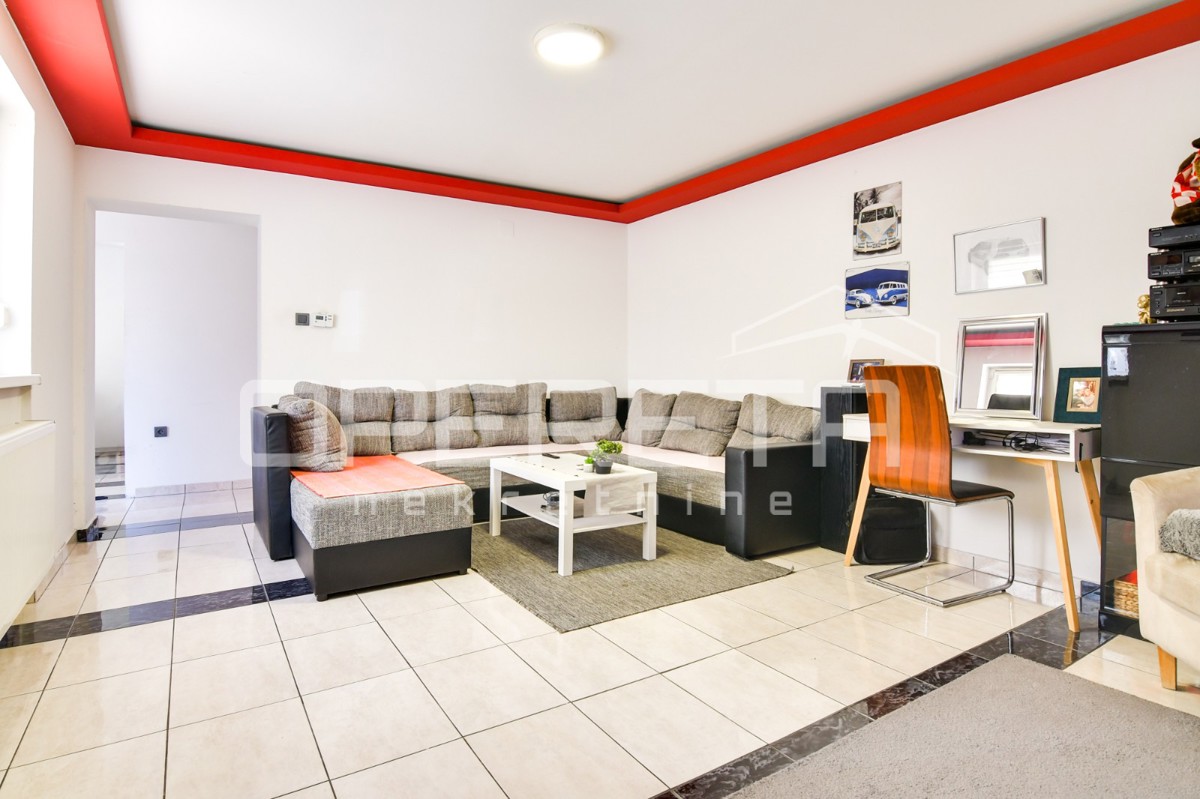 Vendita, Casa, Trešnjevka, Zagorska ulica, Casa a schiera, 65m2