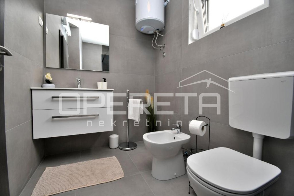 Istria, Labin, nuova casa a piano terra di 130 m2, 3 camere, posizione tranquilla