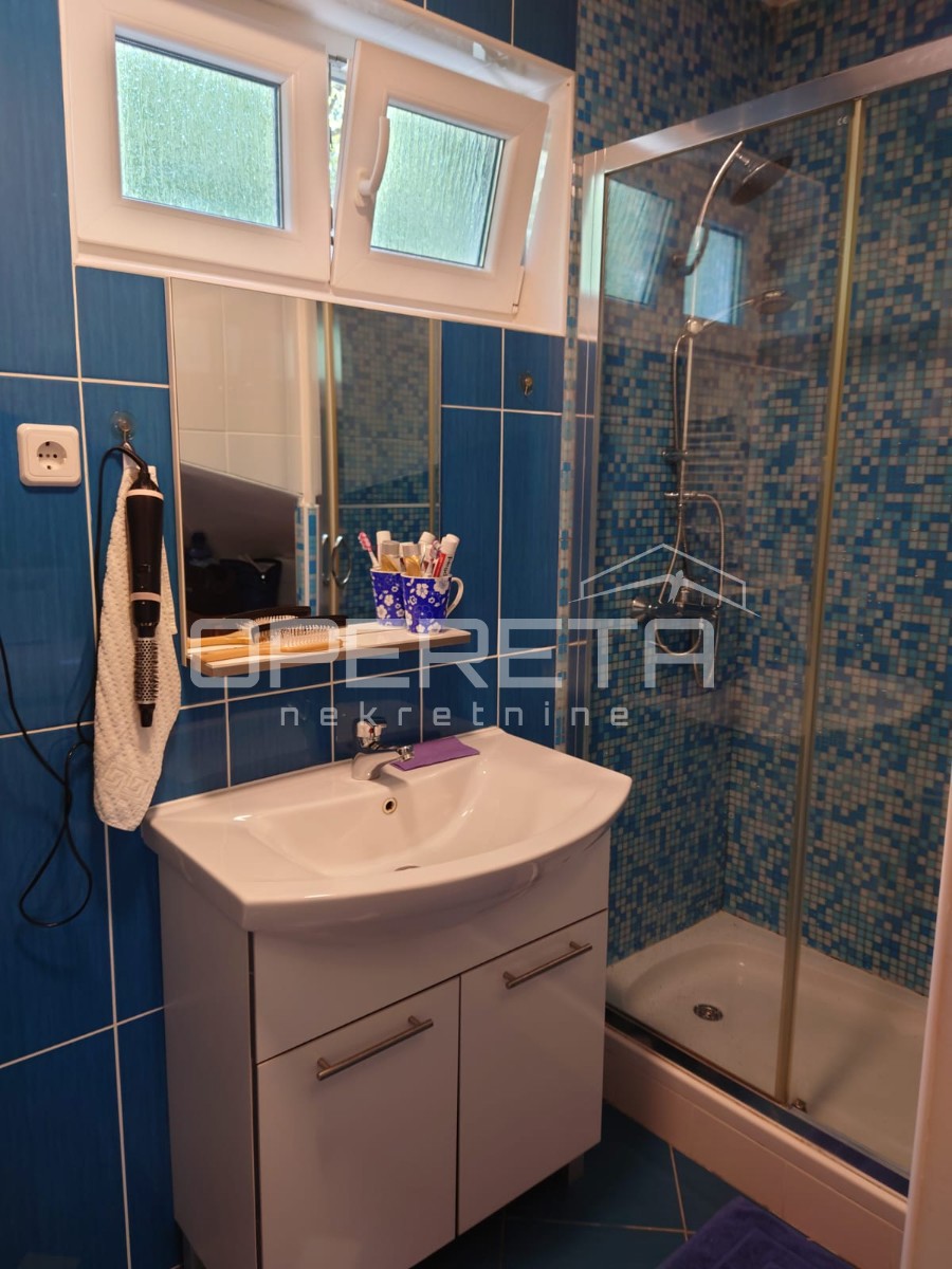 Vendita, Casa, Vrapče, Vrapčanska ulica, Indipendente, 250m2