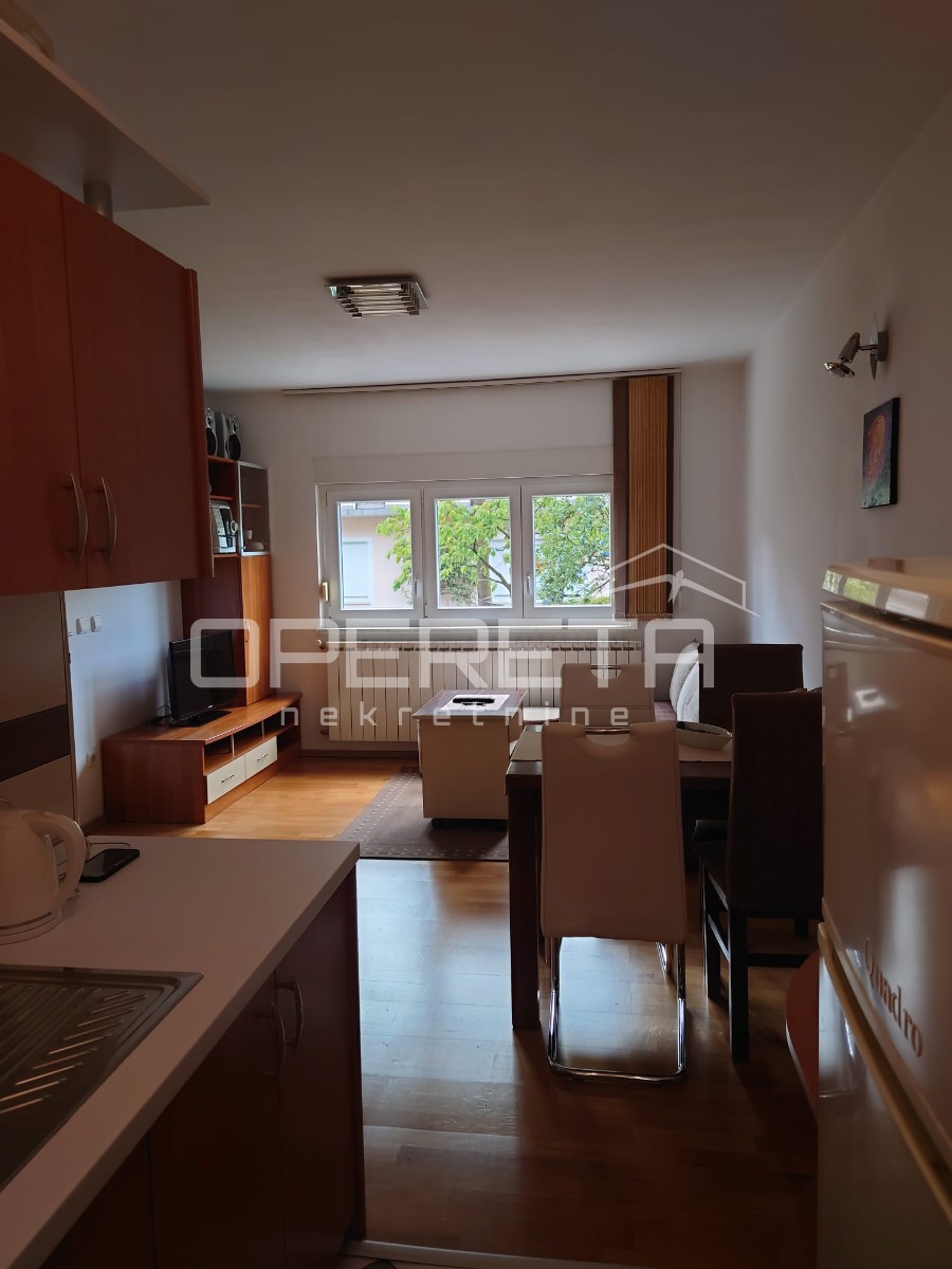 Vendita, Casa, Vrapče, Vrapčanska ulica, Indipendente, 250m2