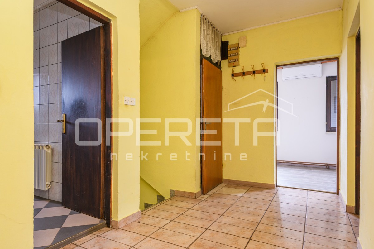 Vendita, Casa, Ježdovec, Ježdovec, Indipendente, 271m2