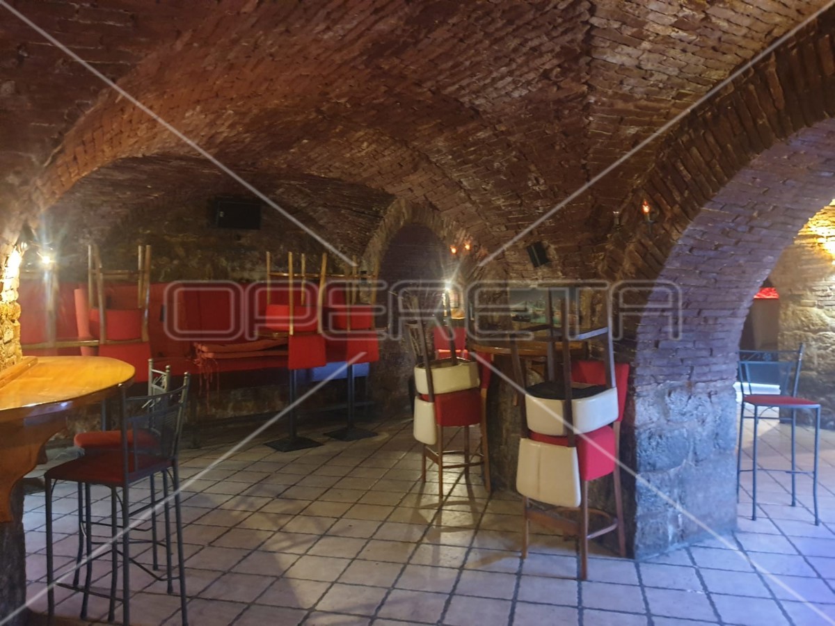 Vendita, Locale su strada, Senj, Obala dr Franje Tuđmana, 219m2