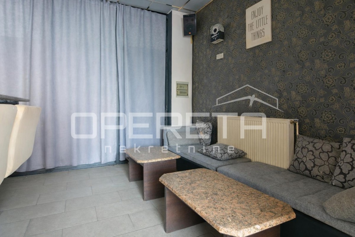 Spazio commerciale con terrazza e magazzino, mercato e centro di Oroslavje