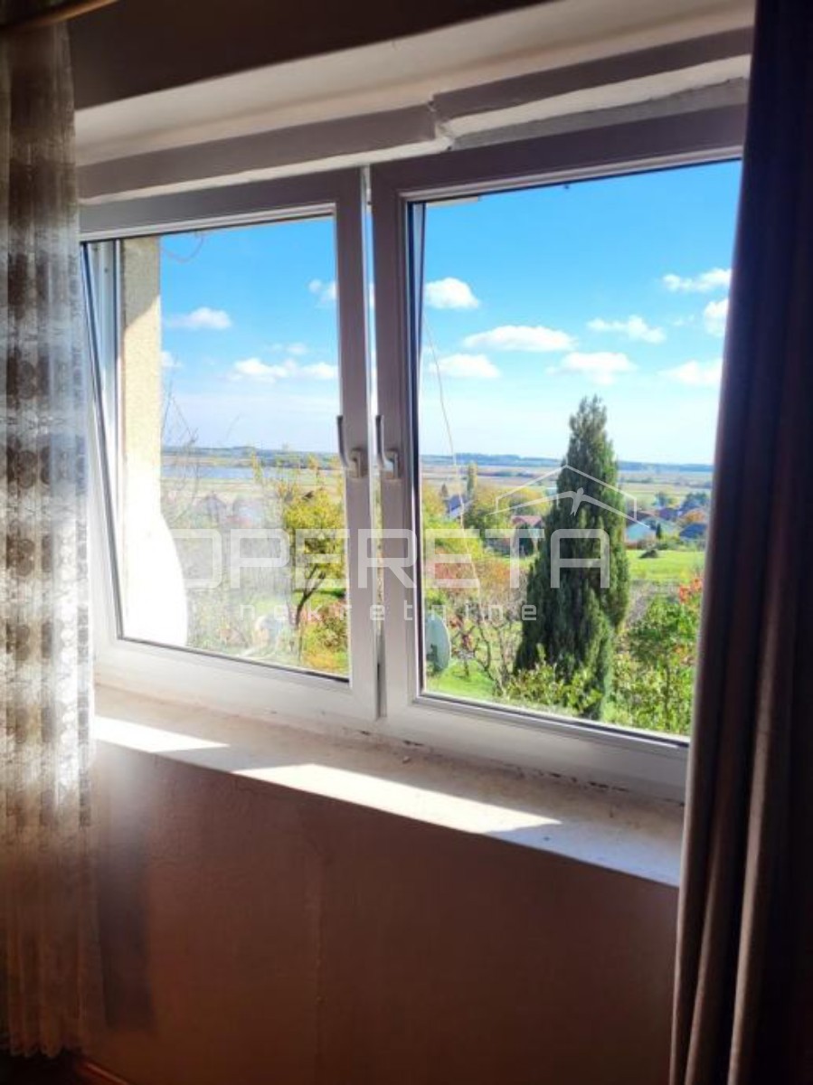 Casa tranquilla a Vinica con grande frutteto