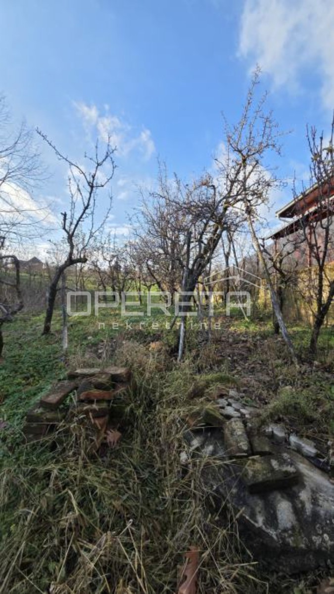 Casa tranquilla a Vinica con grande frutteto