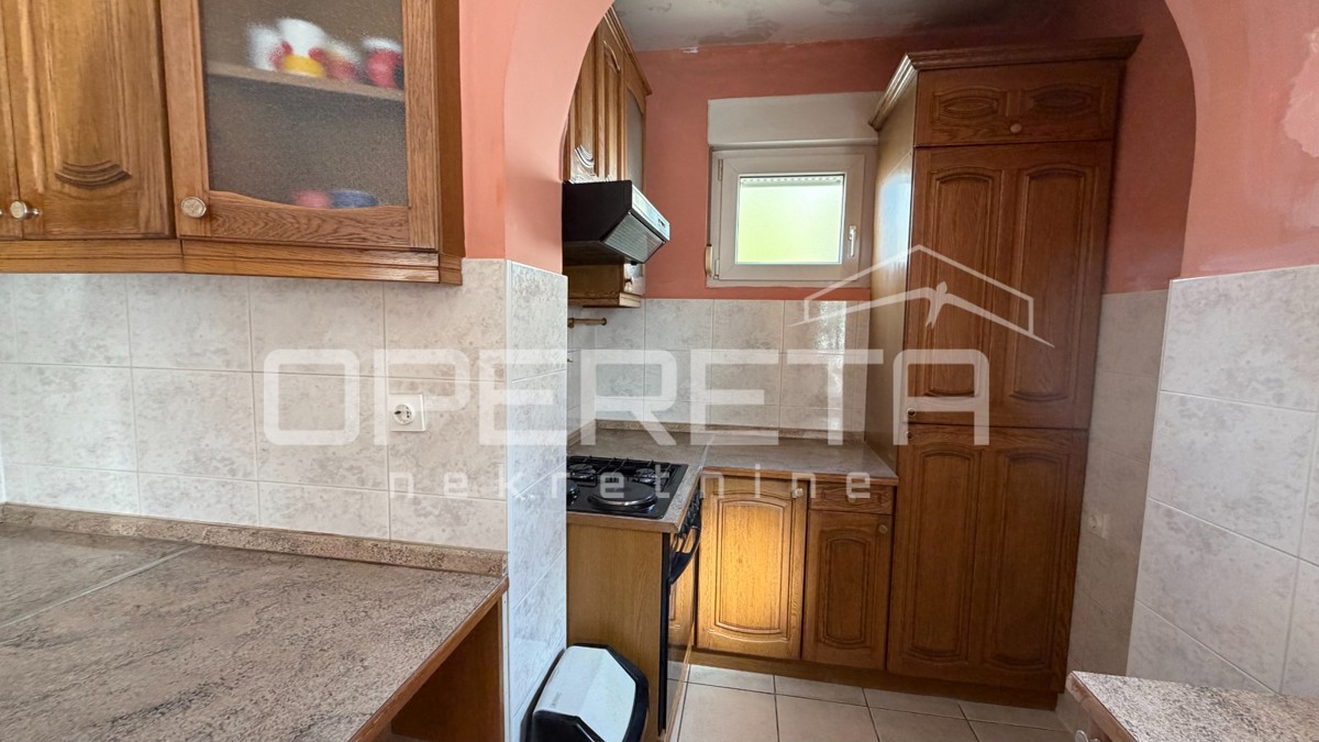 Vendita, Casa, Ilok, V. Kraljevića, Edificio doppio, 148m2