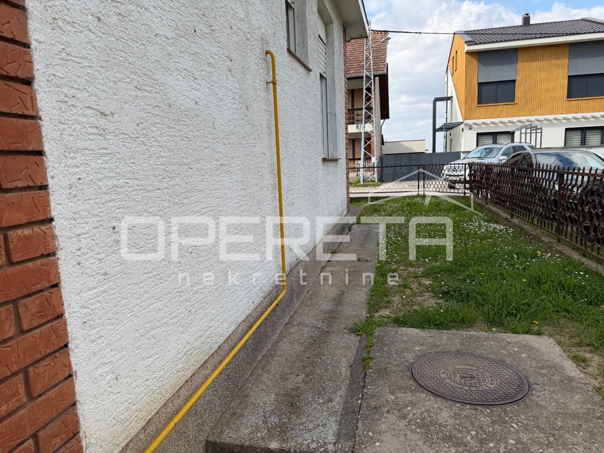 Vendita, Casa, Ilok, V. Kraljevića, Edificio doppio, 148m2