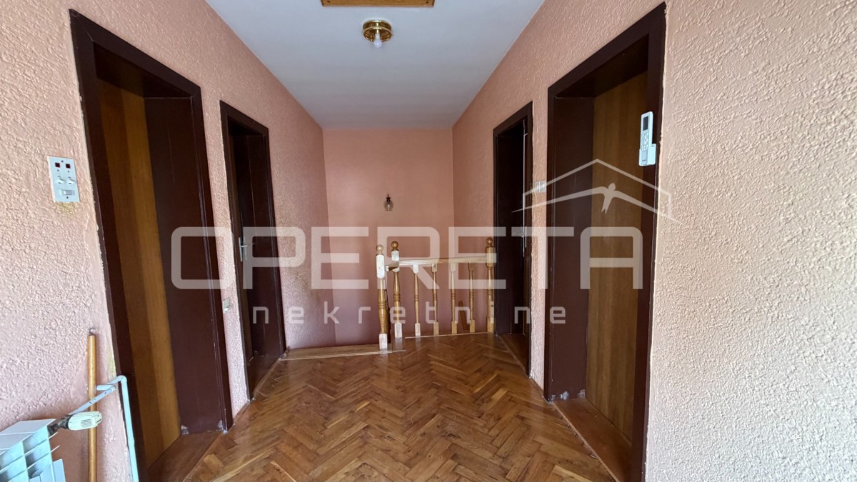 Vendita, Casa, Ilok, V. Kraljevića, Edificio doppio, 148m2