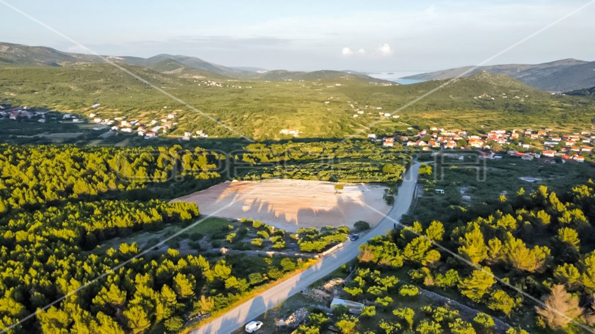 Opportunità unica, terreno agricolo con vista mare, 12.938 m²