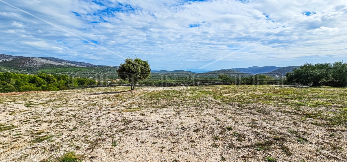 Opportunità unica, terreno agricolo con vista mare, 12.938 m²