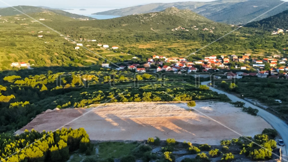 Opportunità unica, terreno agricolo con vista mare, 12.938 m²