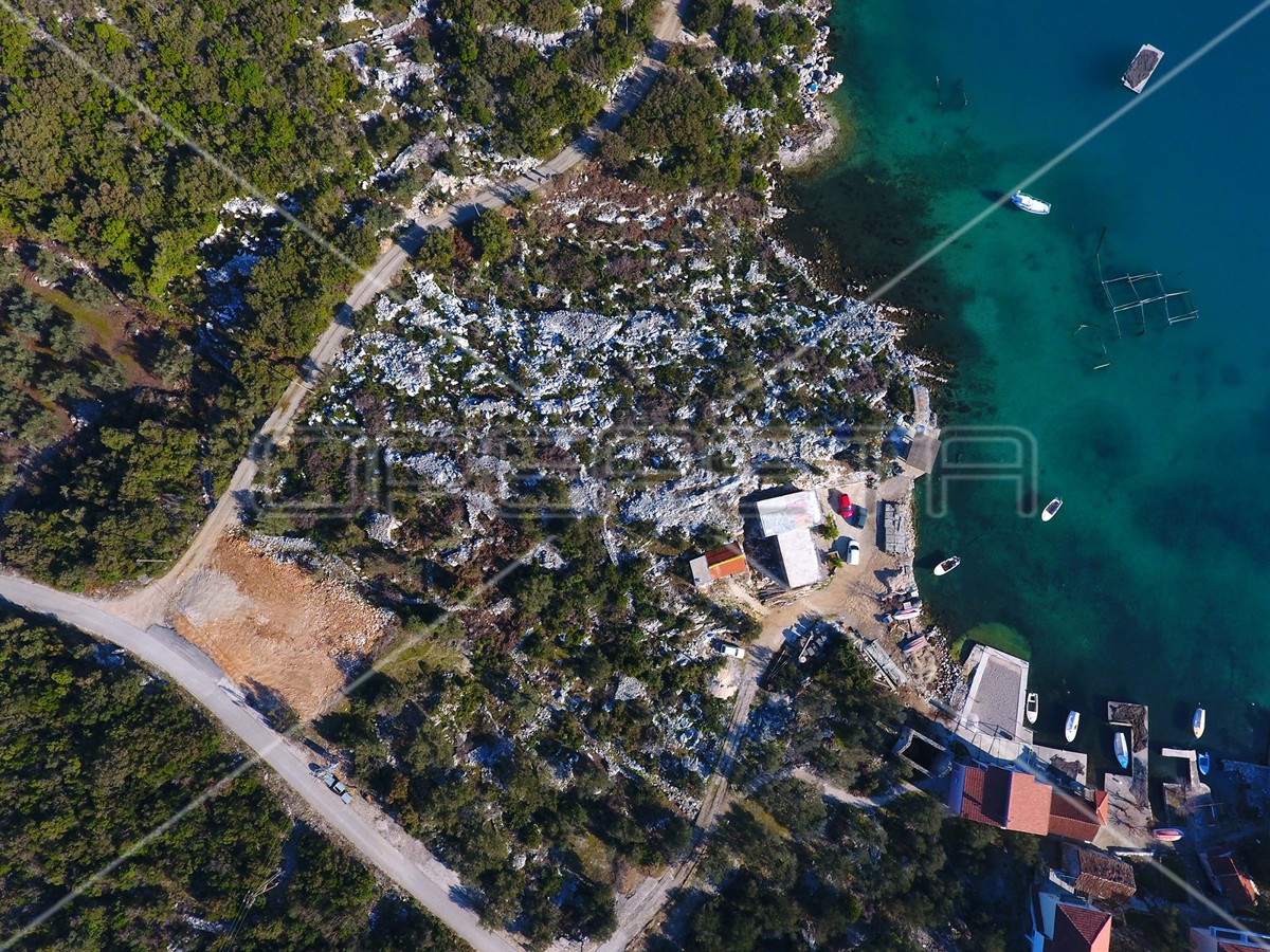 Occasione imperdibile: terreno edificabile vicino al mare – Brijesta, Pelješac