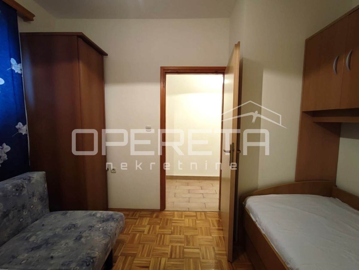 Appartamento con una camera da letto di 46 m2, a 100 m dal mare, Pakoštane, Biograd