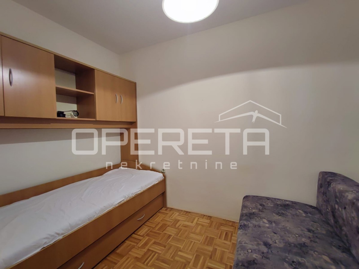 Appartamento con una camera da letto di 46 m2, a 100 m dal mare, Pakoštane, Biograd