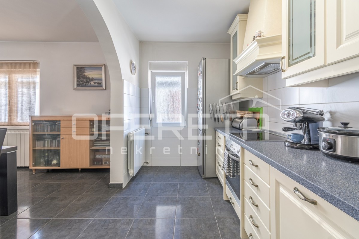 Vendita, Appartamento, Umag, Zvane Črnje, 3l, 132m2