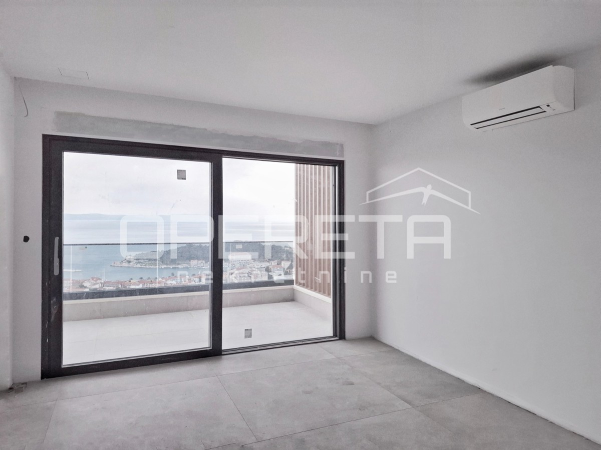 MAKARSKA – appartamento esclusivo con vista panoramica e piscina privata