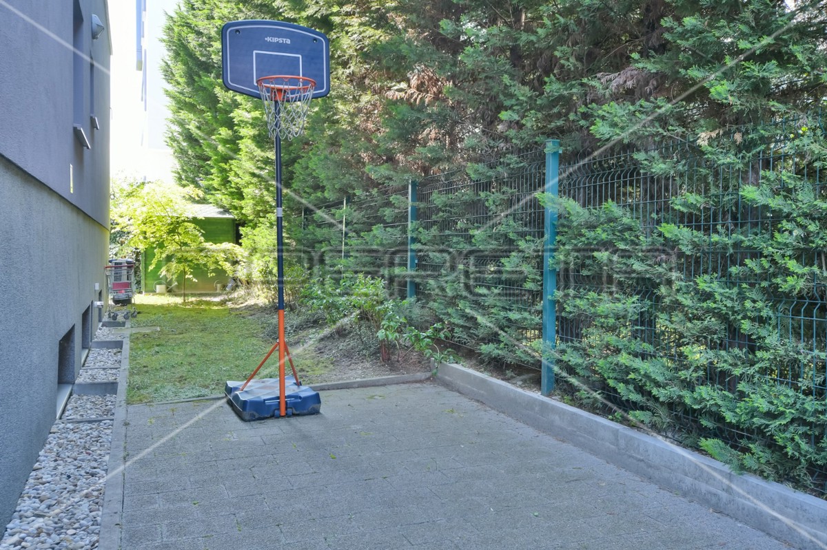 Vendita, Casa, Jarun, Jarun, Indipendente, 395m2