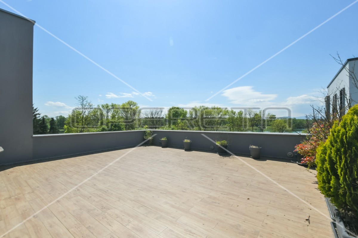 Vendita, Casa, Jarun, Jarun, Indipendente, 395m2