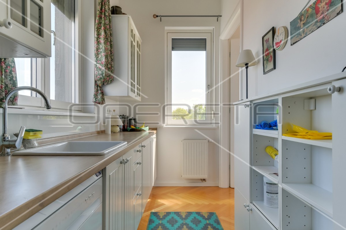 Vendita, Casa, Jarun, Jarun, Indipendente, 395m2