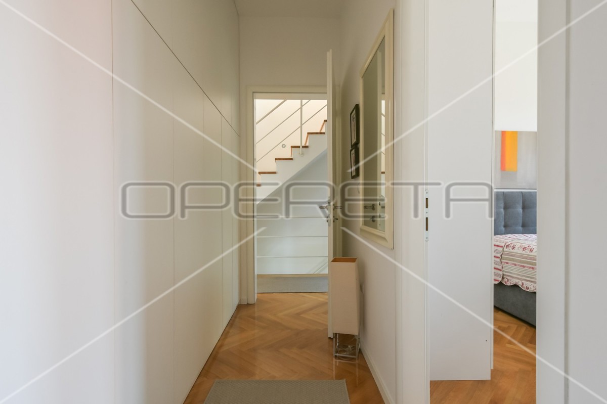 Vendita, Casa, Jarun, Jarun, Indipendente, 395m2