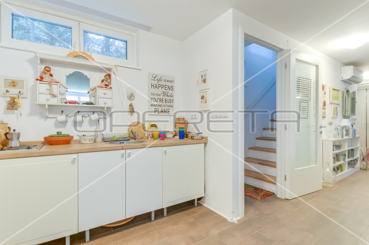 Vendita, Casa, Jarun, Jarun, Indipendente, 395m2