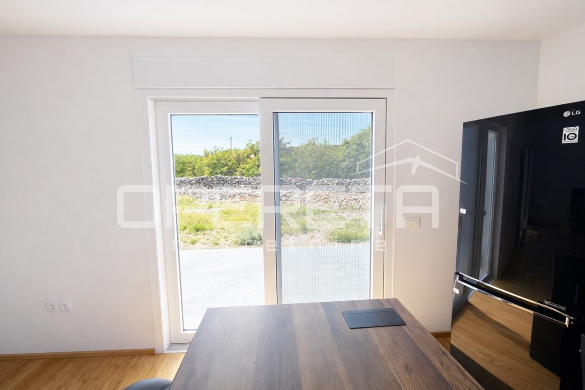 Casa energeticamente efficiente vicino al mare a Vrbnik, 139 m2, isola di Krk