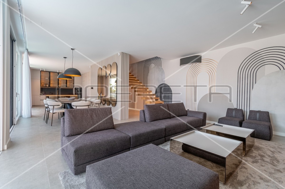 Vendita, Casa, Rovinjsko Selo, Rovinjsko selo, Indipendente, 178m2