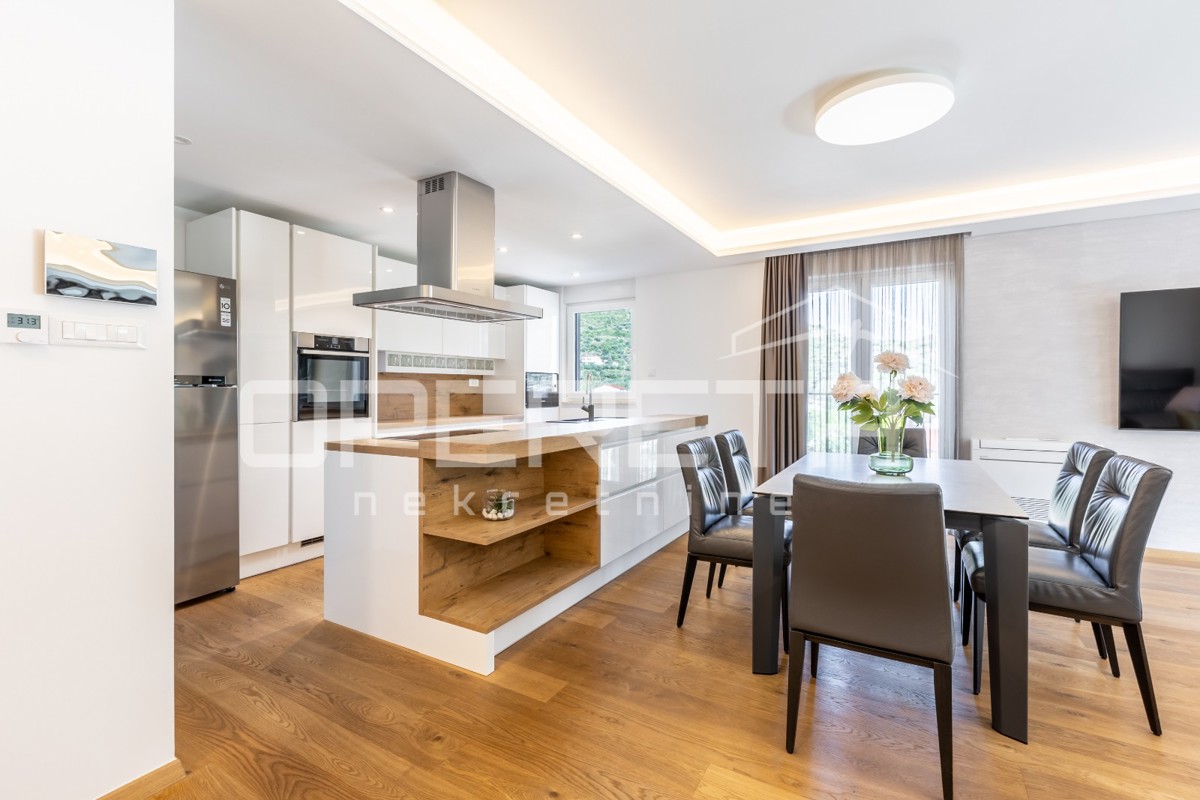 Villa di lusso a Žrnovnica – Oasi di lusso e privacy nei dintorni di Spalato