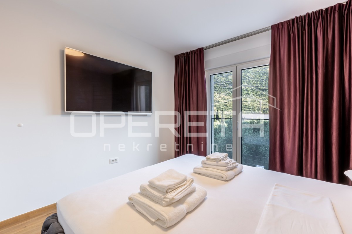 Villa di lusso a Žrnovnica – Oasi di lusso e privacy nei dintorni di Spalato