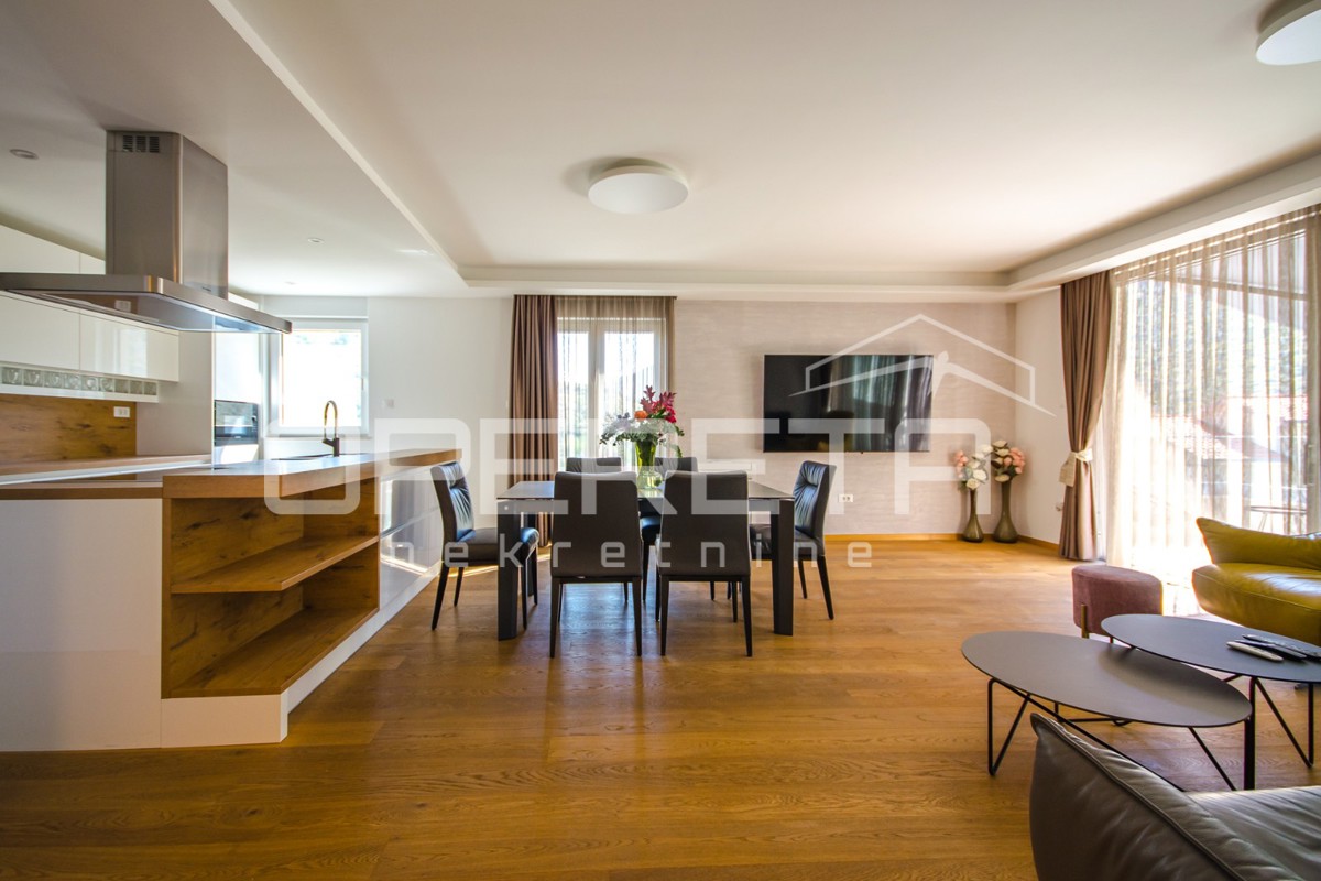 Villa di lusso a Žrnovnica – Oasi di lusso e privacy nei dintorni di Spalato