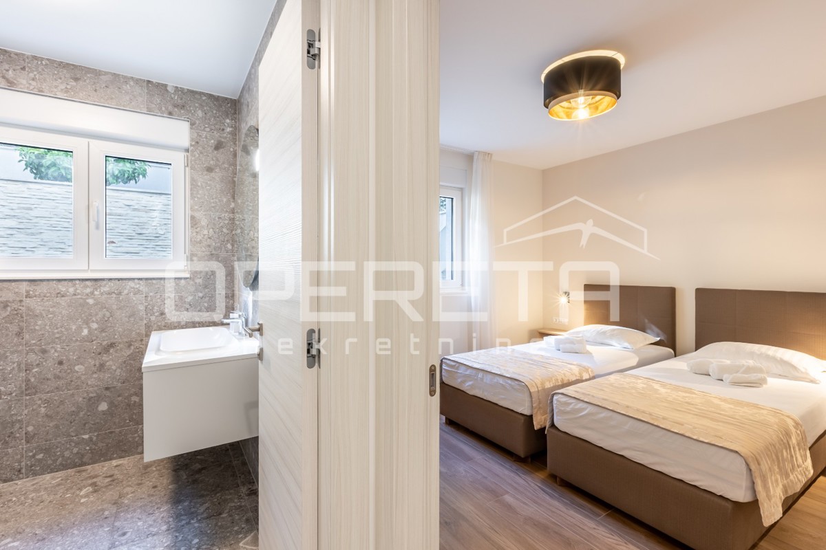 Villa di lusso a Žrnovnica – Oasi di lusso e privacy nei dintorni di Spalato