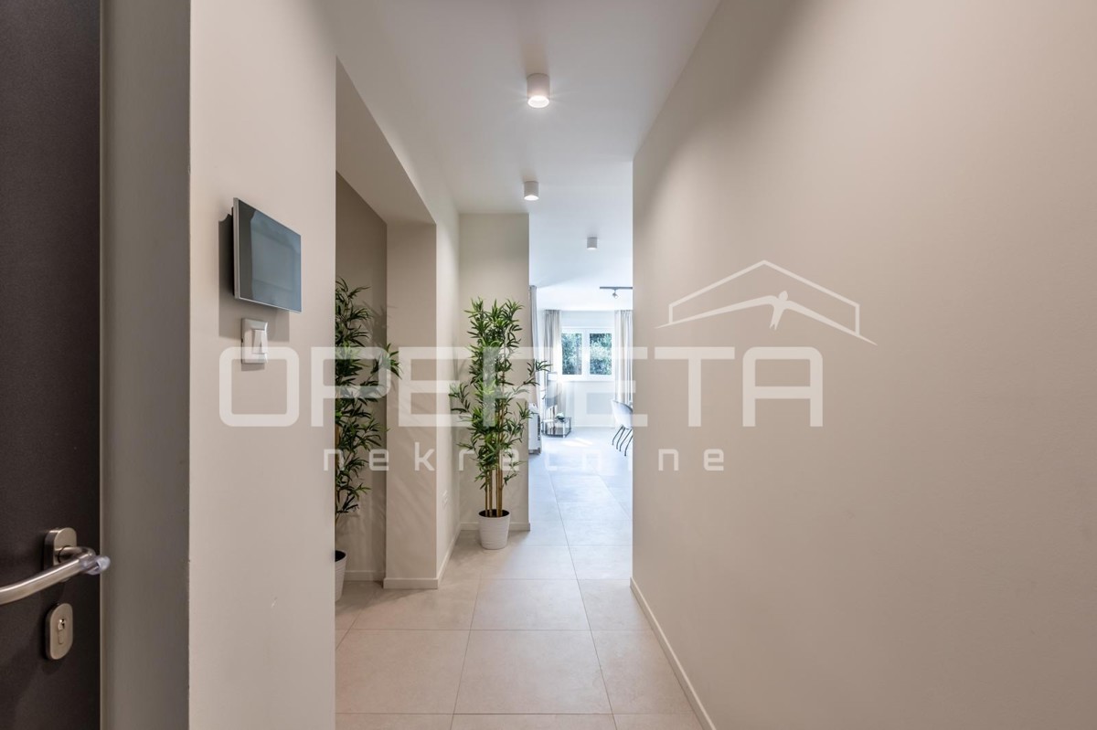 Villa di lusso a Žrnovnica – Oasi di lusso e privacy nei dintorni di Spalato