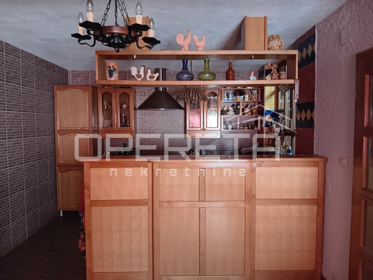 Vendita, Casa, Visoko, Visoko, Indipendente, 394m2