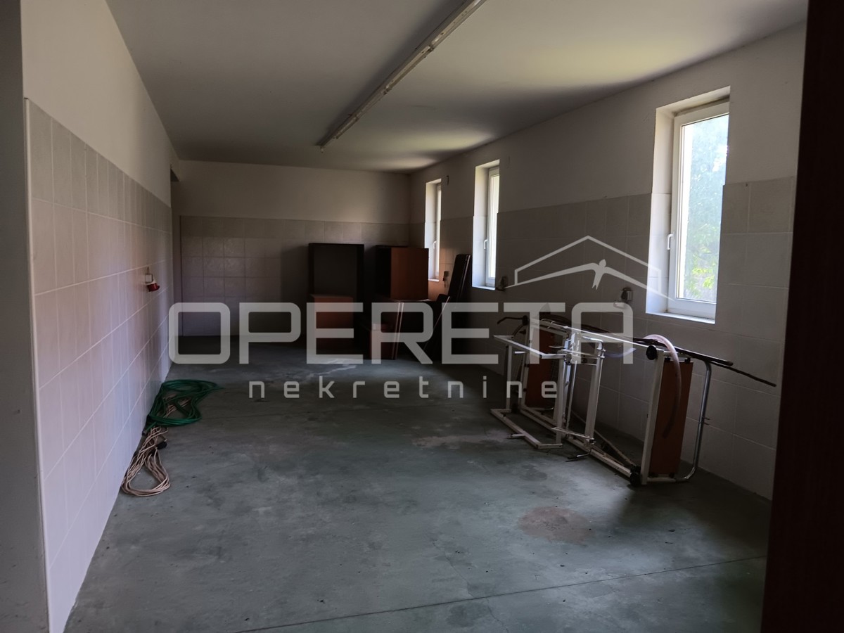 Vendita, Casa, Visoko, Visoko, Indipendente, 394m2