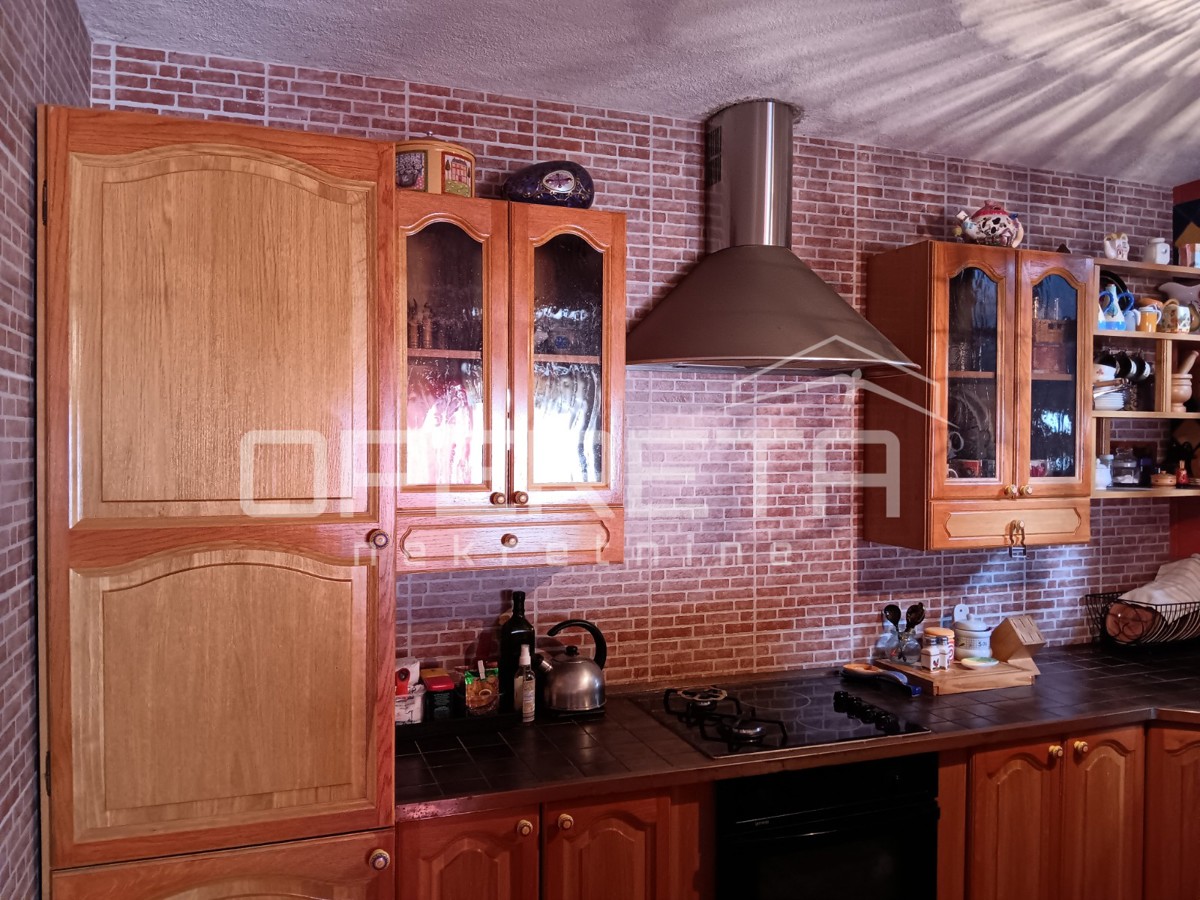 Vendita, Casa, Visoko, Visoko, Indipendente, 394m2