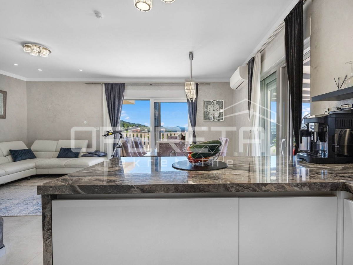 Casa di lusso con ampio giardino, Sebenico - Bilice