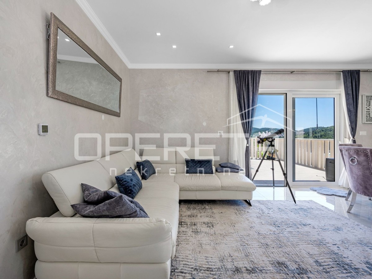 Casa di lusso con ampio giardino, Sebenico - Bilice