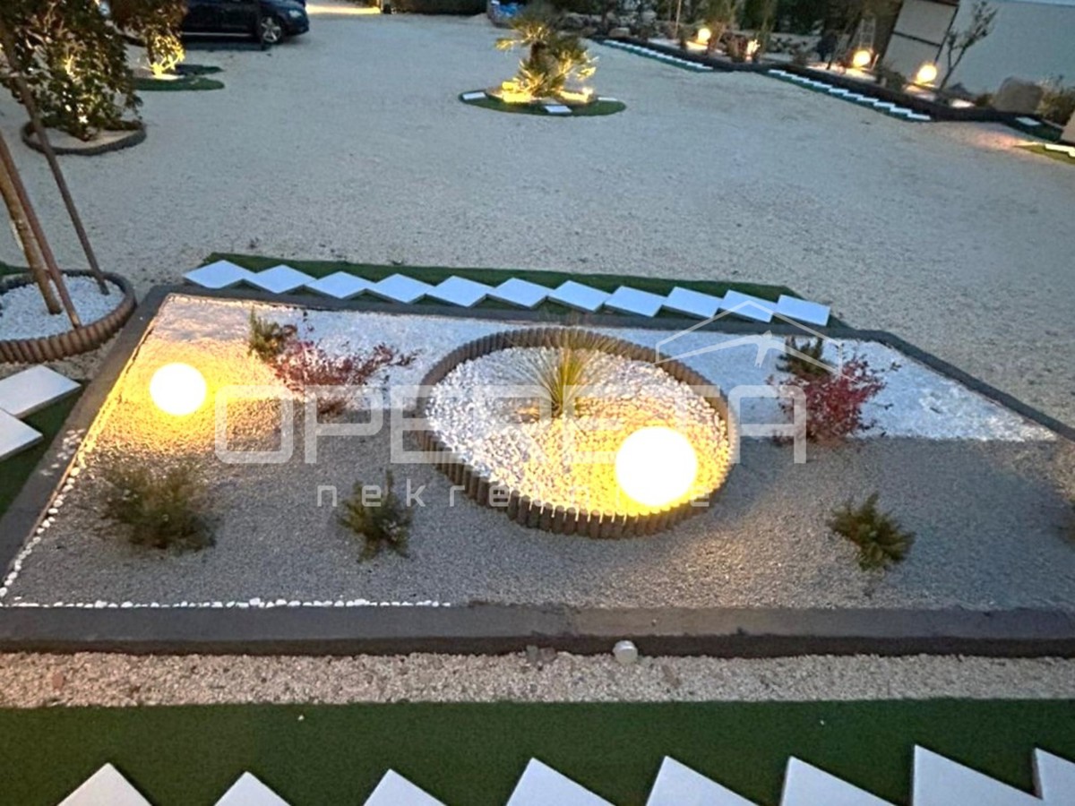 Casa di lusso con ampio giardino, Sebenico - Bilice