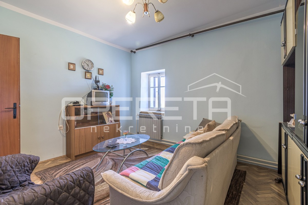 Istria, Pićan - Proprietà con casa e 4 edifici aggiuntivi